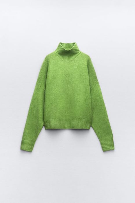 Яскравий светр Zara