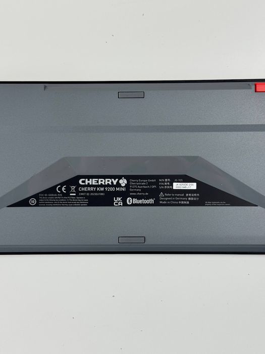 Бездротова компактна клавіатура Cherry KW 9200 Mini QWERTZ Black (мембранні клавіши, Bluetooth, USB-приймач, німецька розкладка)