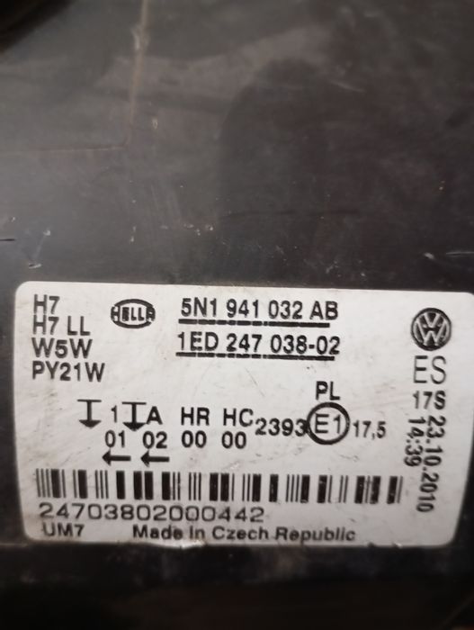 Продається передня прва фара Гольф 6. Б/У.