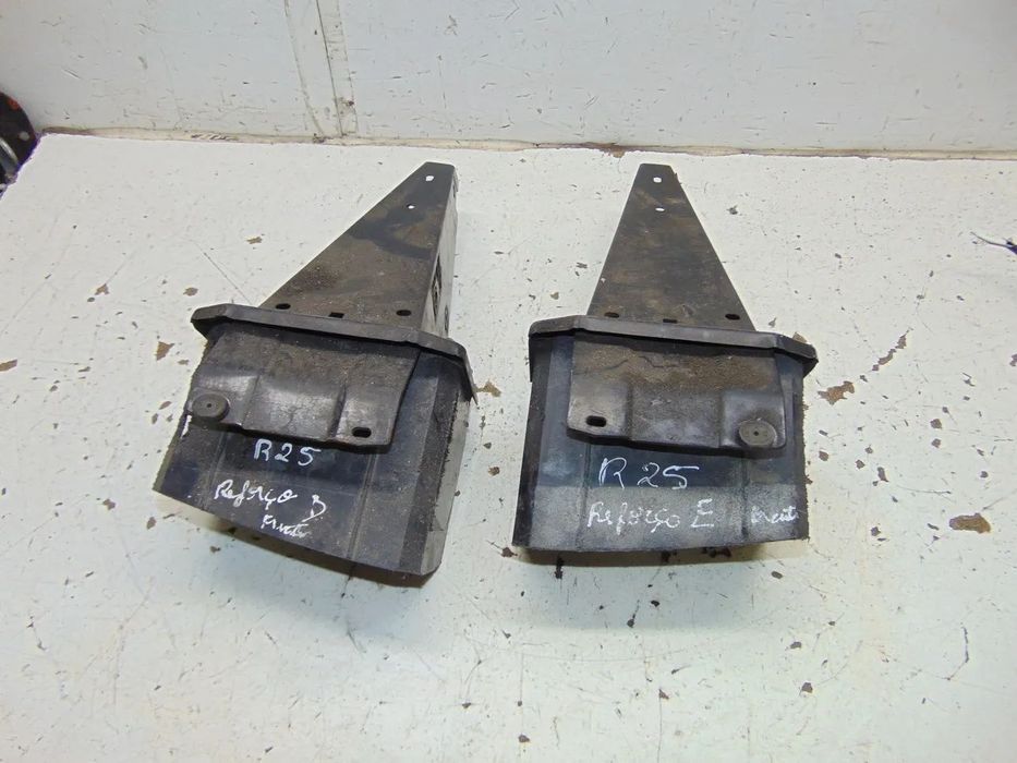 Renault 25 suportes reforço para-choques usado em bom estado