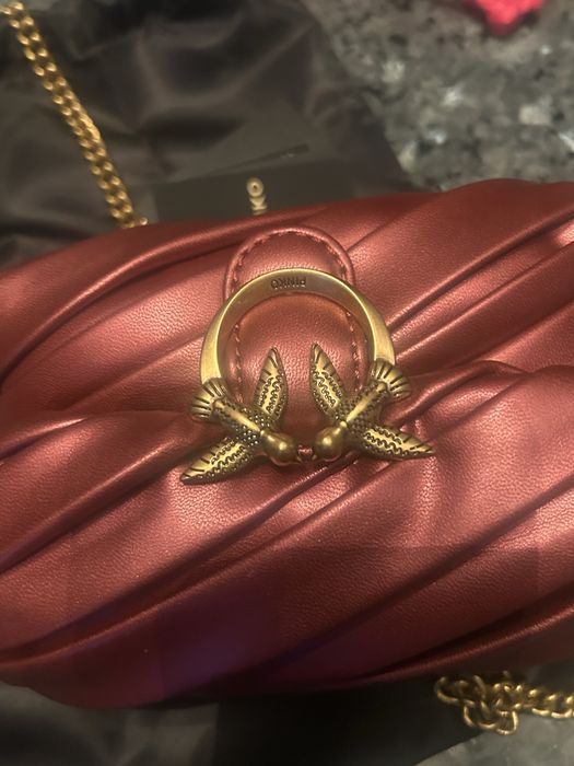 Śliczna torebeczka metaliczna Pinko