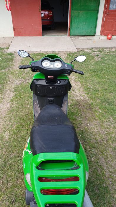 Продам скутер YIBEN 150 куб