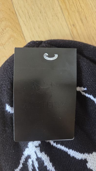 Czapka arcteryx czarna