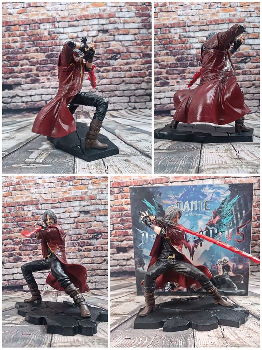 Колекційні фігурки з гри Devil May Cry.