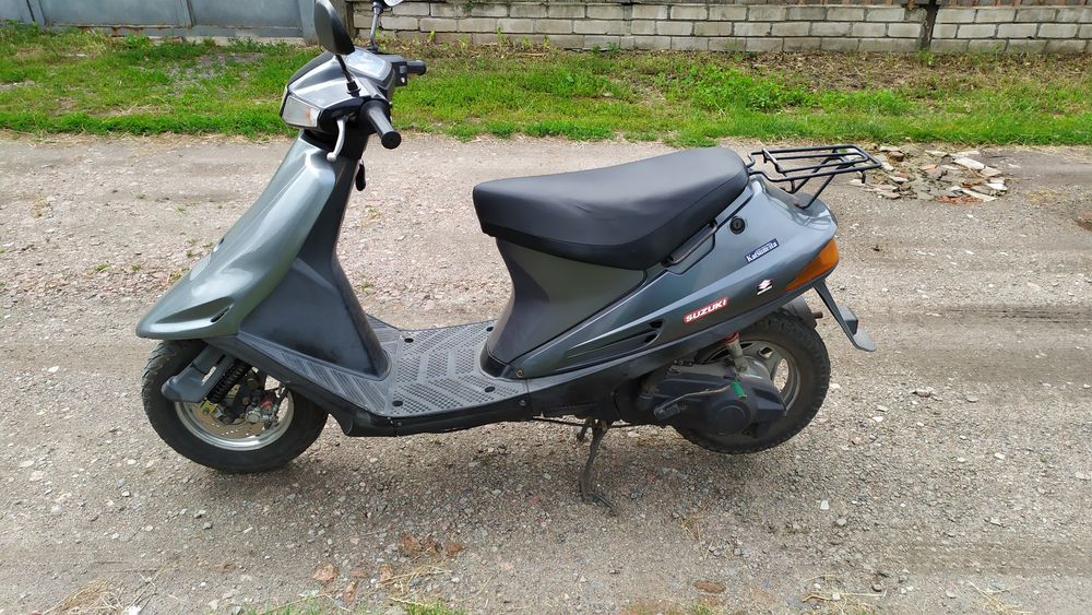 Suzuki Address V100