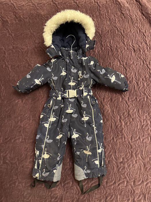 Продам зимний комбинезон Chicc 12м