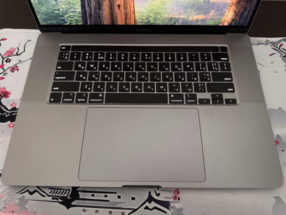 MacBook Pro 16 2019рік i7/512gb 265циклів + Magic Mouse 2