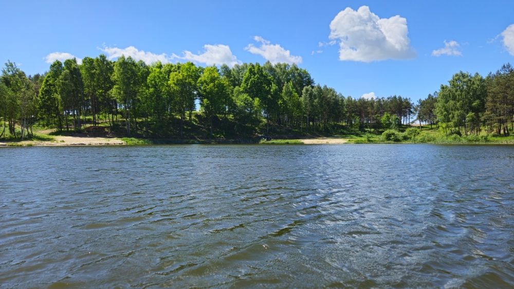 piękna działka nad jeziorem z warunkami zabudowy I udziałem w plaży - Widok 6