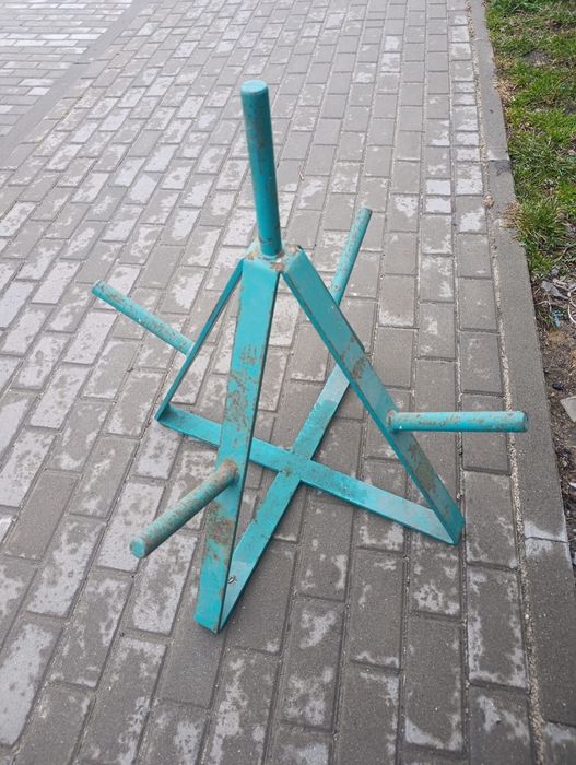Solidny ,,Jeż,, stojak na krazki