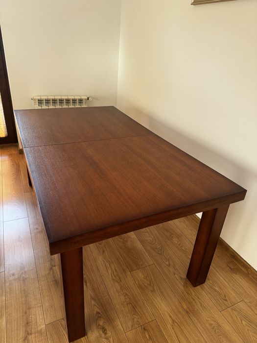 Stół dębowy solidny