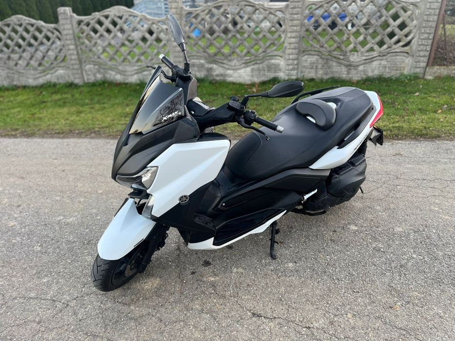 Yamaha X Max 400