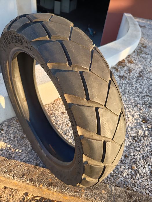 Pneu de mota METZELER