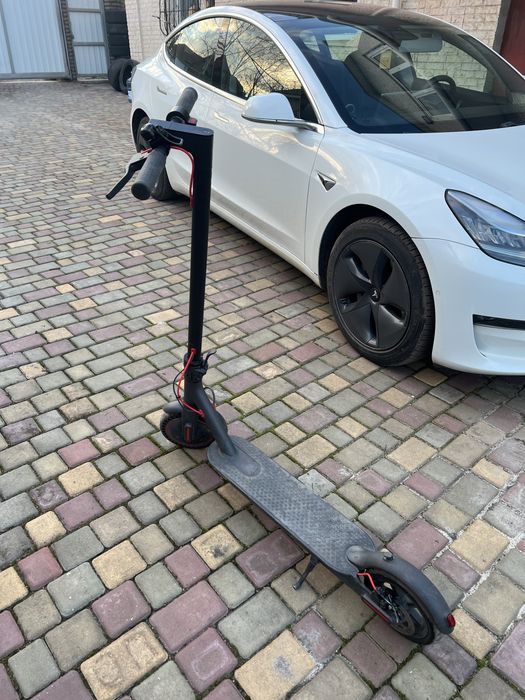 Орігінал электросамокат xiaomi pro 2 м365 ксяоми s1 гарний стан