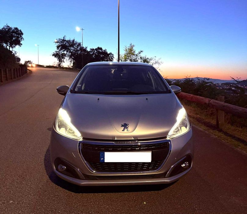 Peugeot 208 1.2 Puretech - Signature
