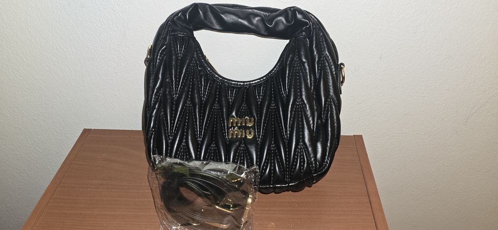 Mala Miu Miu nova