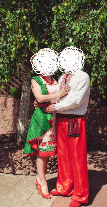 Продам дизайнерський український костюм від Оксани Полонець