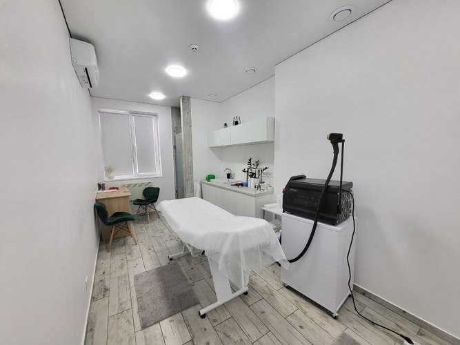 Приміщення центр під салон краси, клініку Н