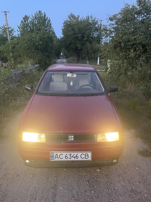 Продам seat toledo 1
