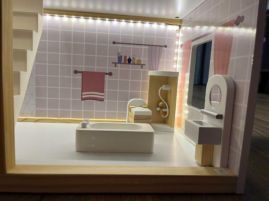 MEGAAUTKA.PL Domek dla lalek drewniany + mebelki 78cm oświetlenie LED