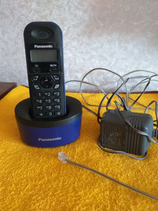 Продаю стационарный телефон б/у.рабочий.цена 180гр