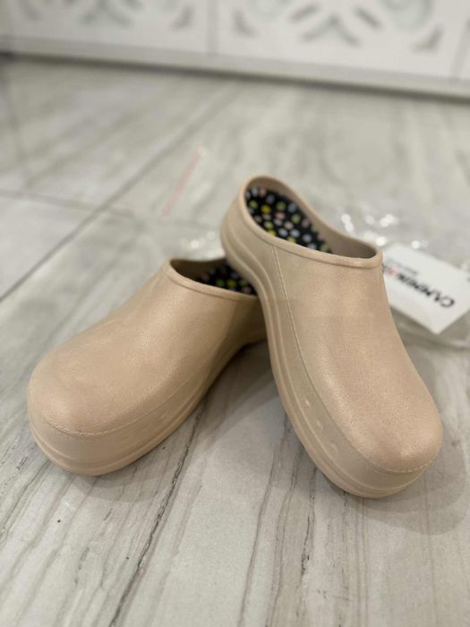Nowe klapki damskie