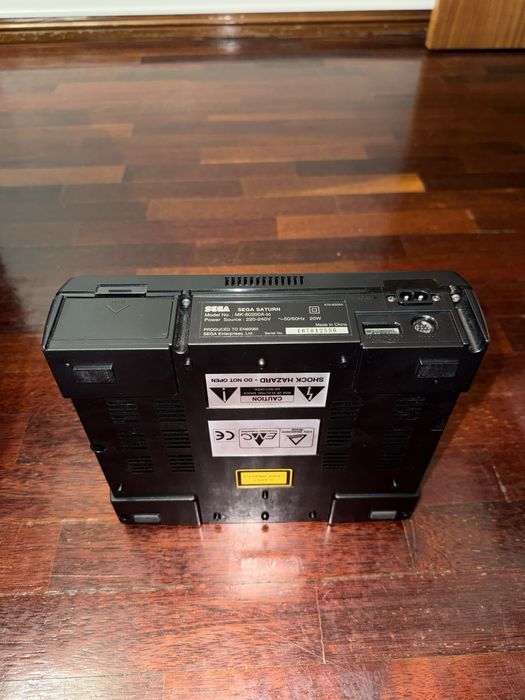 Sega Saturn + Comando Original – Comando com Anomalia