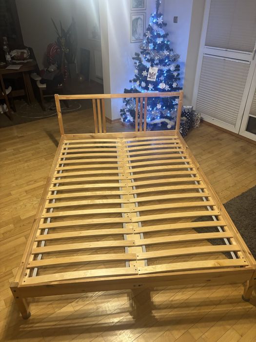 łóżko drewniane  ikea