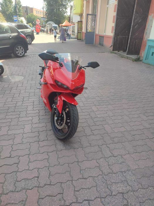 Електроскутери та електромотоцикли.