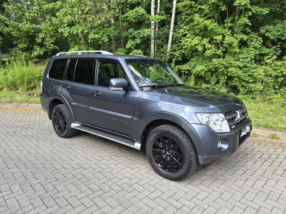 Pajero 4 , Diesel 4x4,Automat, 7- osobowy, Hak, Xenony itp