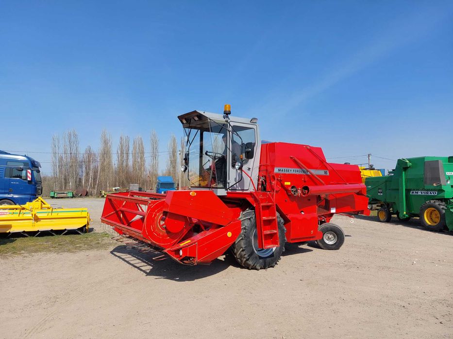 Зернозбиральний комбайн Massey Ferguson 16 2.7m