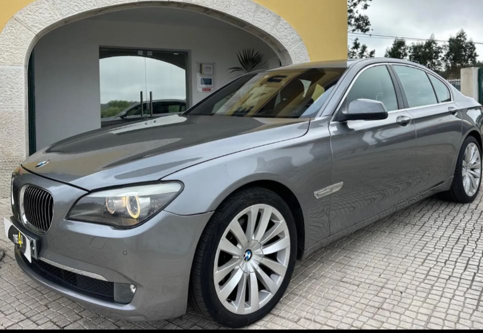 BMW 730d pack M 2011