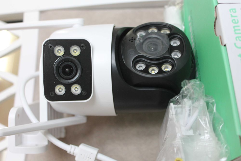 Камера для охорони території. Подвійна wi fi камера