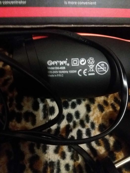 Фен-стайлер для волос с насадками Gemei GM 4828