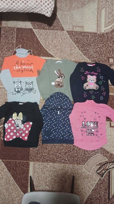 Одяг на дівчинку, весна, осінь