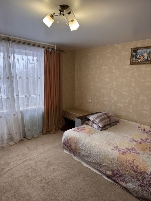 Подобова оренда квартири  ВІЛЬНА З 7 січня