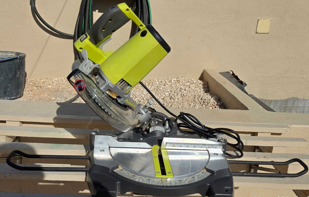 Vendo Ryobi serra esquadria EMS1122LHG