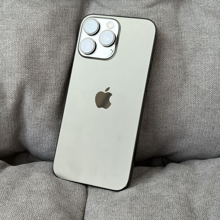 Apple iphone 15 Pro Black Titan