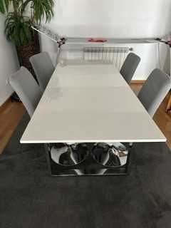 Mesa de Jantar com 4 Cadeiras