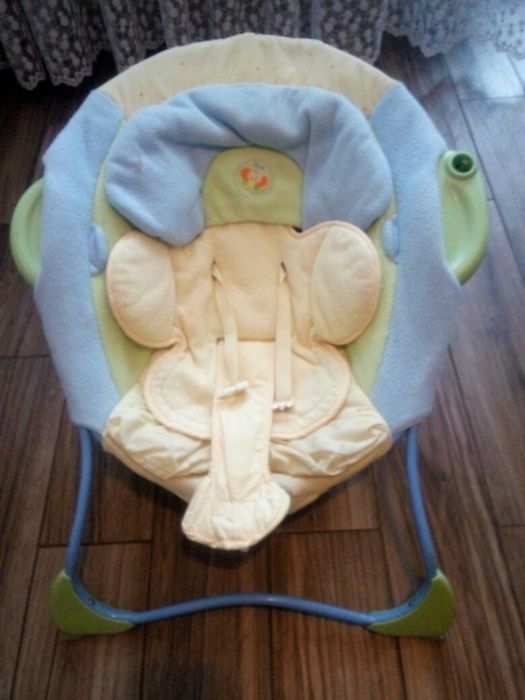 Шезлонг для немовлят