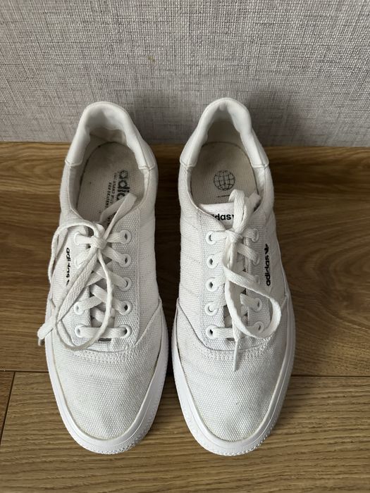 Кросівки  білі Adidas 3Mc