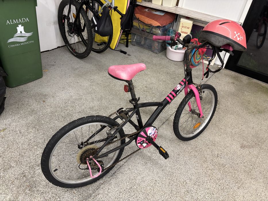 Promo Bicicleta BTwin Misti Girl 320 Oferta capacete