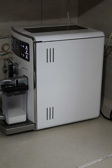 BIAŁY LUX ekspres SAECO XELSIS EVO lcd menu pl dotyk po serwisie gwara