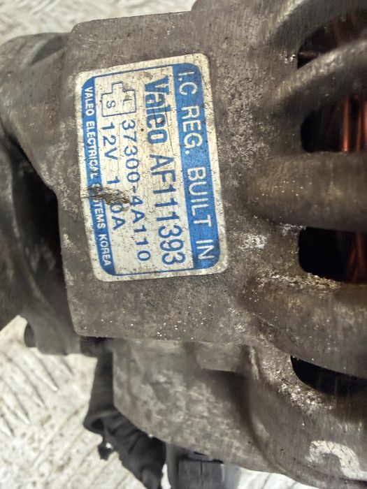 Генератор Kia Sorento 2.5 CRDI ном 37300-4A110