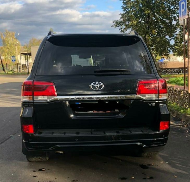 Разборка Land Cruiser 200 по запчастинах