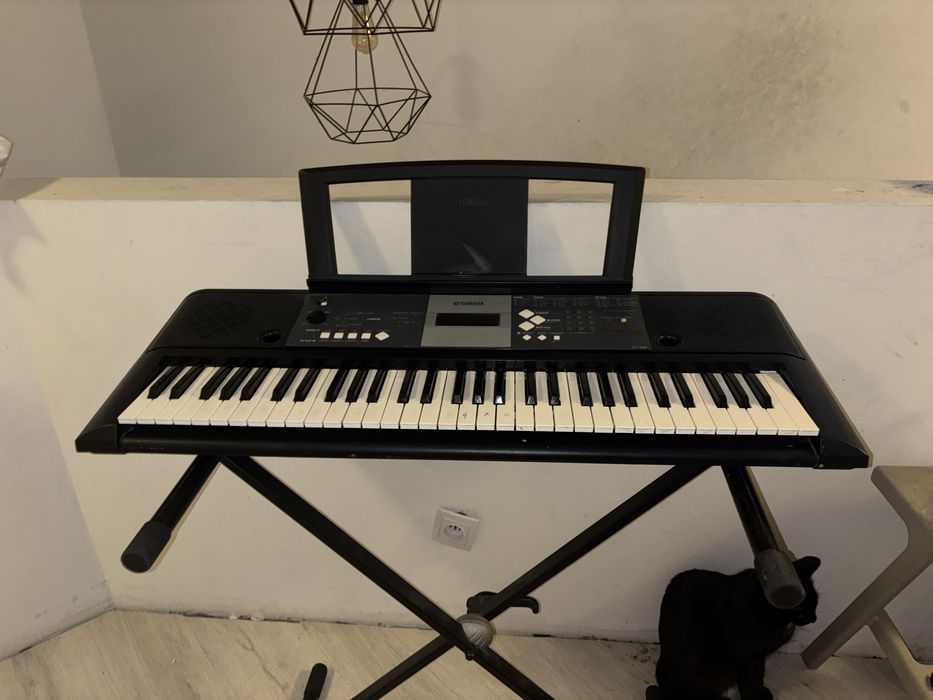 Keyboard  yamaha