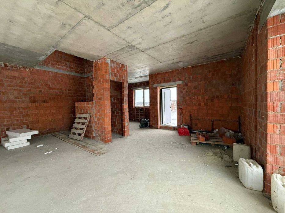 Продаж будинка Пустомити з ділянкою 5 сотих котедж