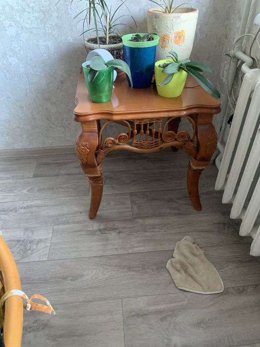 Продам диван ротанговый в хорошем состоянии