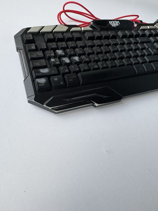 Компʼютерна дротова клавіатура Defender Doom Keeper GK-100DL
