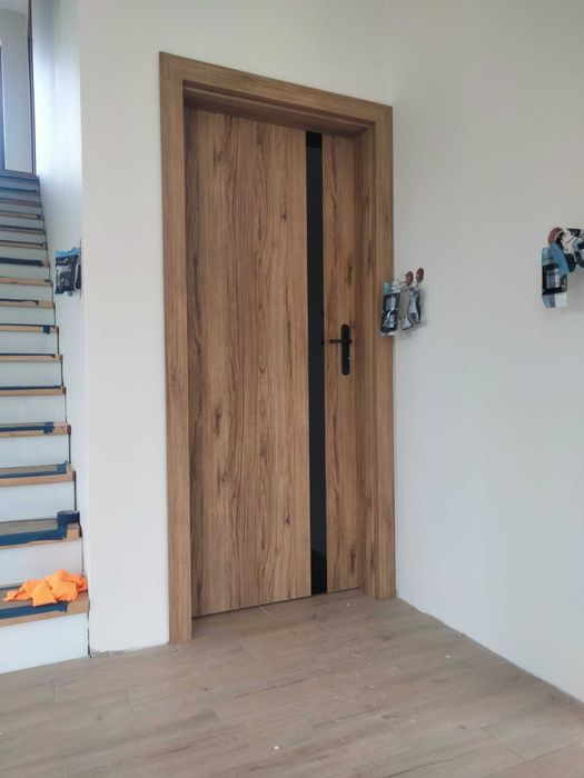 Sprzedaż i montaż drzwi wewnętrznych