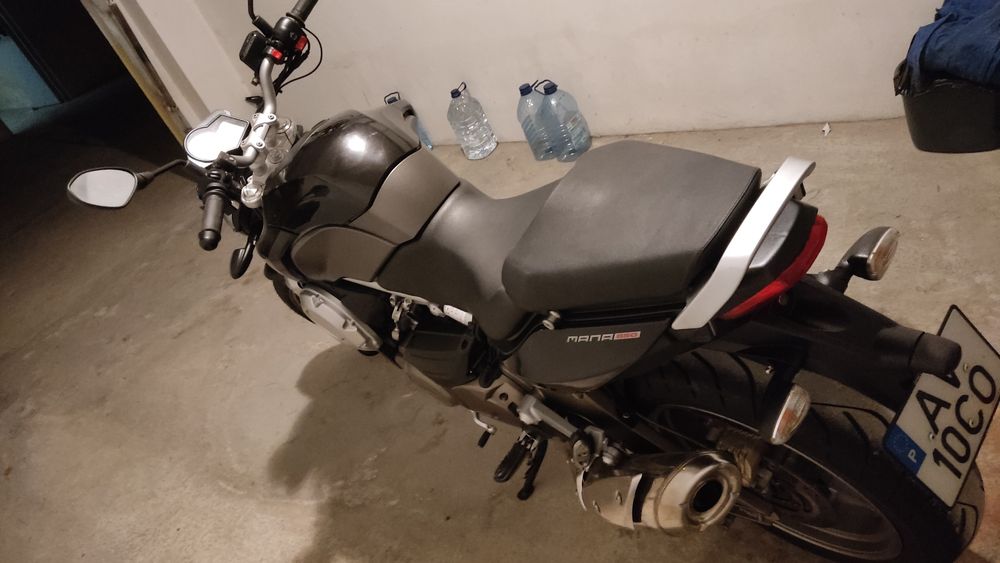 Aprilia Mana 850